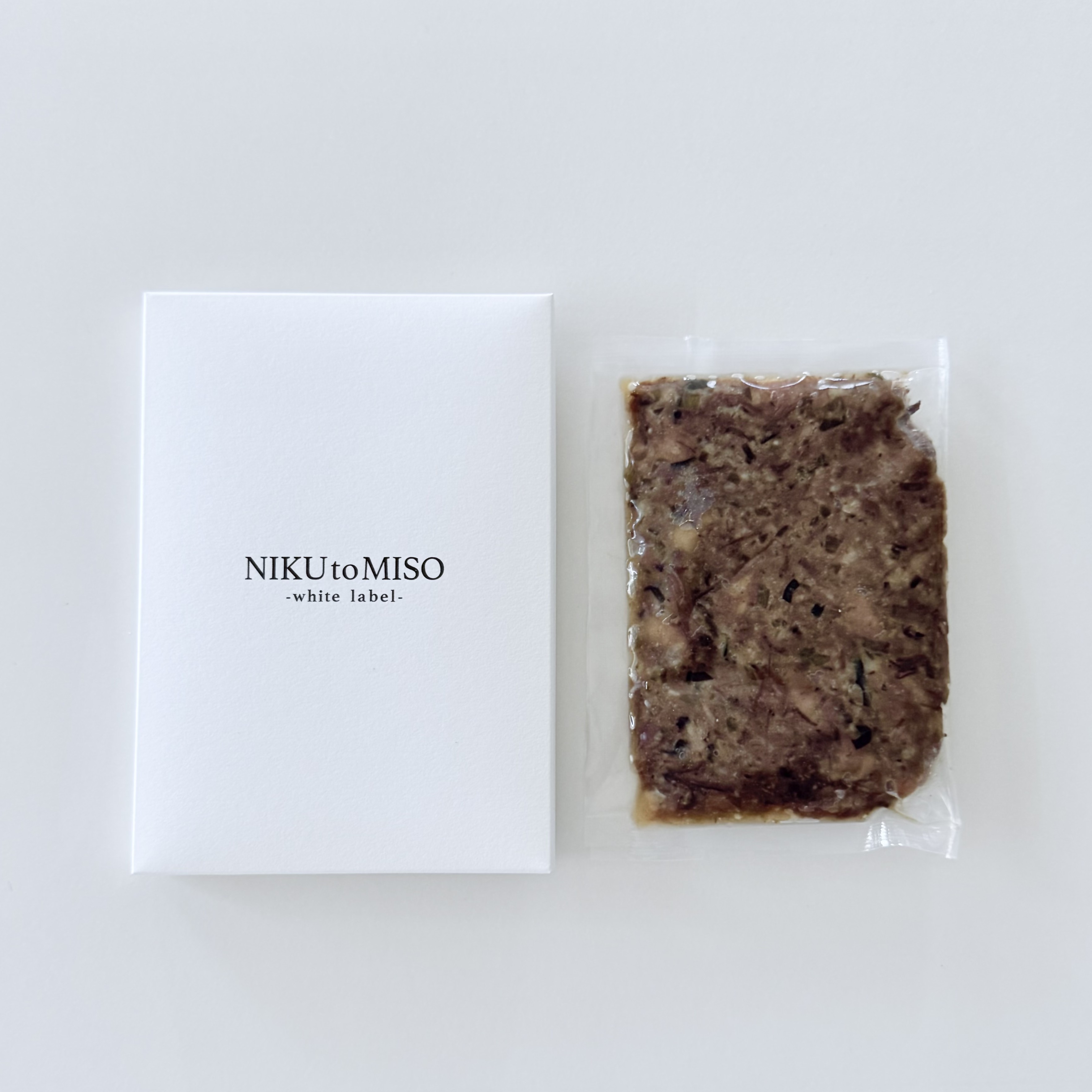 会員制ホテル料理長監修 湘南発クラフトフードブランド ちがさき牛の肉味噌（辛みなし）3個セット（100g×3／計300g） NIKU to MISO -WHITE LABEL-  THE SOUP FACTORY KOBUCON